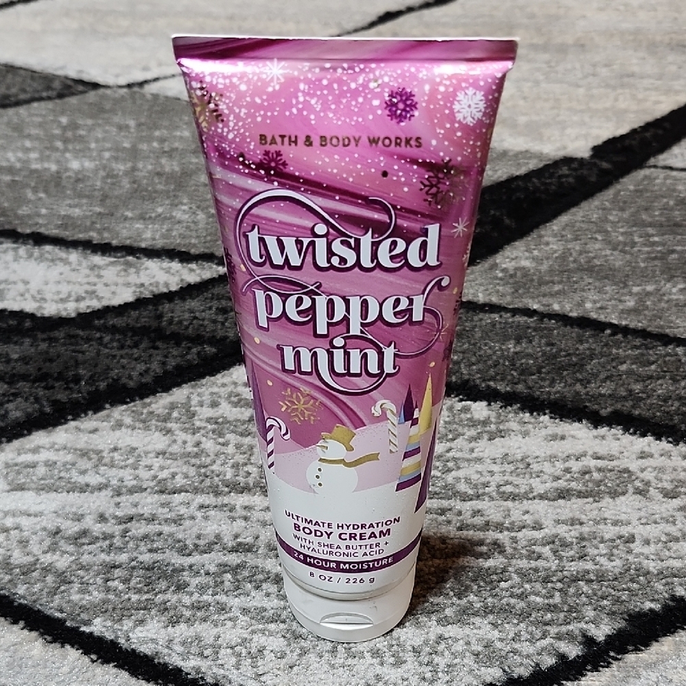 BATH & BODY WORKS TWISTED PEPPERMINT ULTIMATE HYDRATION BODY CREAM